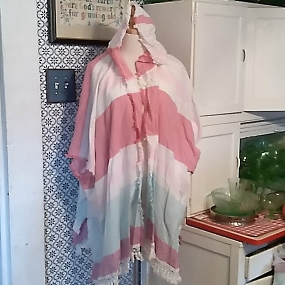 Nwt Fraas hooded scarf shawl wrap - Picture 1 of 3